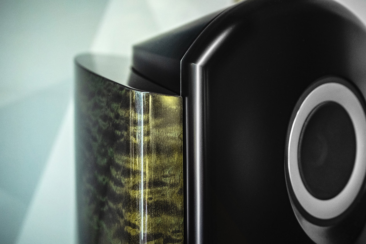 TAD R1TX Emerald black