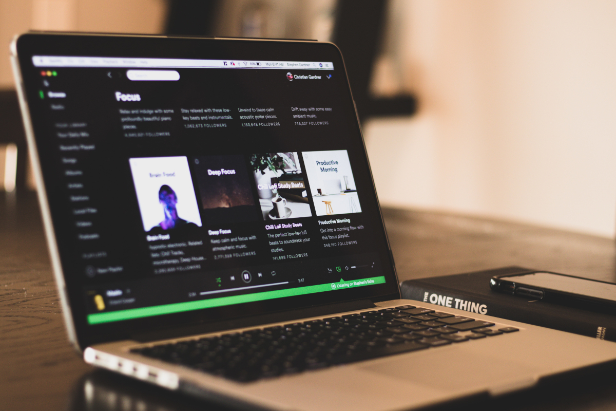 Spotify z możliwością odtwarzania lokalnych utworów