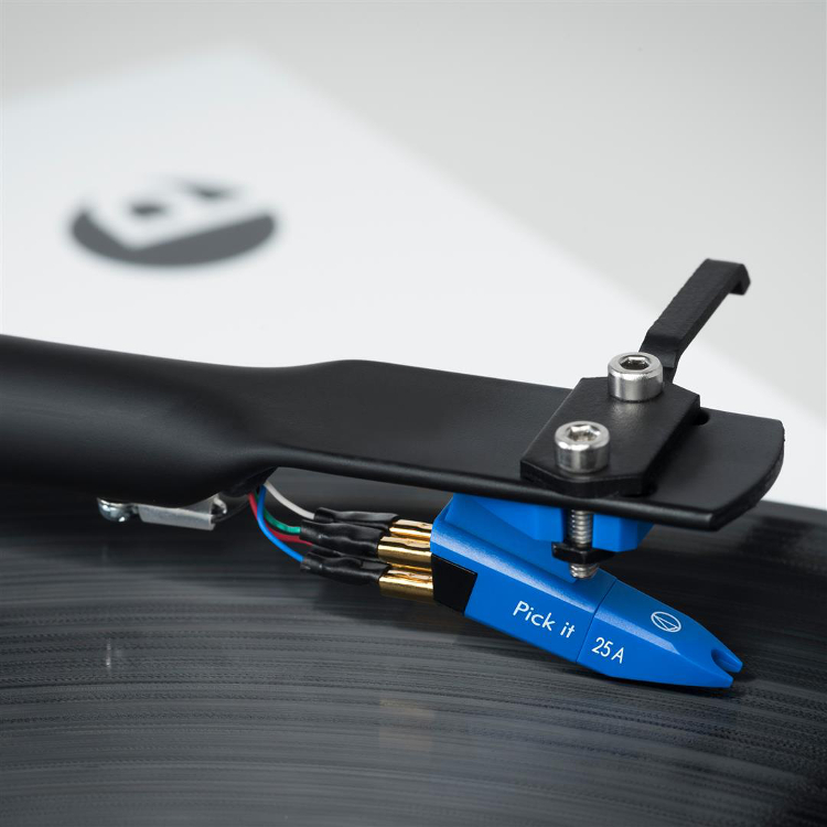 Pro-Ject Debut III S Audiophile