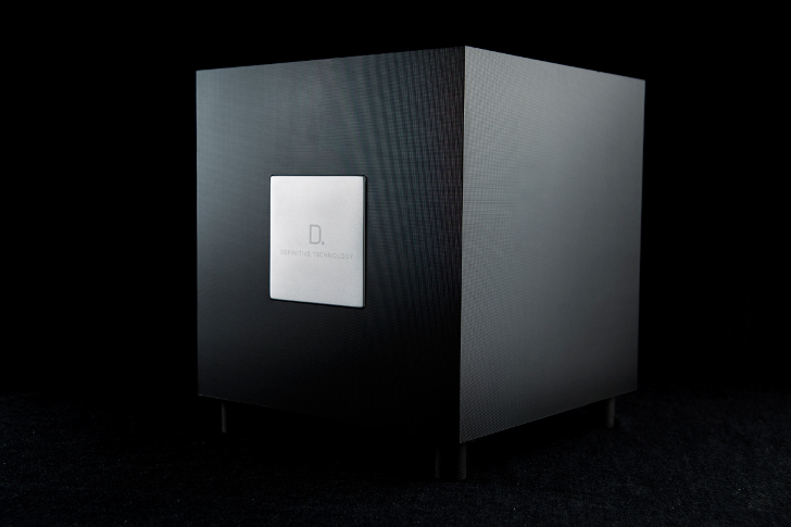 W Studio - pierwszy audiofilski soundbar 5.1 multiroom Play-Fi na rynku