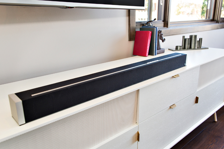 W Studio - pierwszy audiofilski soundbar 5.1 multiroom Play-Fi na rynku
