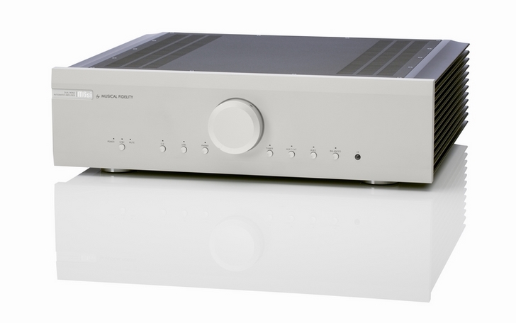 Musical Fidelity M6s: 220 watowe full dual mono plus 32 bity w upsamplingu