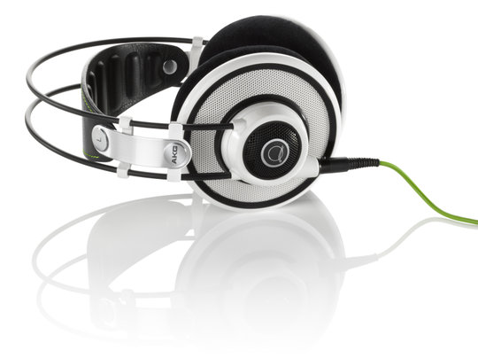AKG Q701.