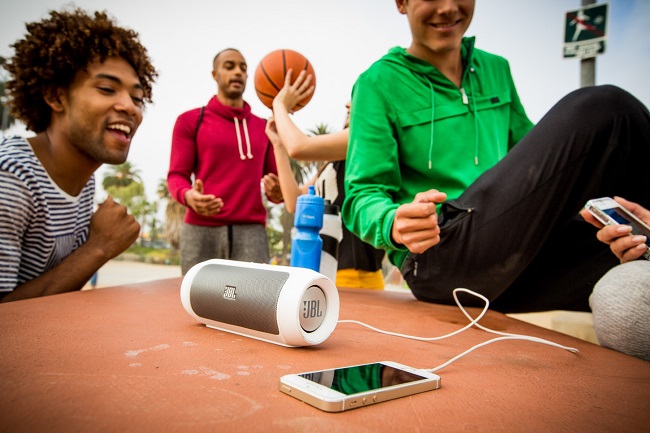 JBL Charge 2