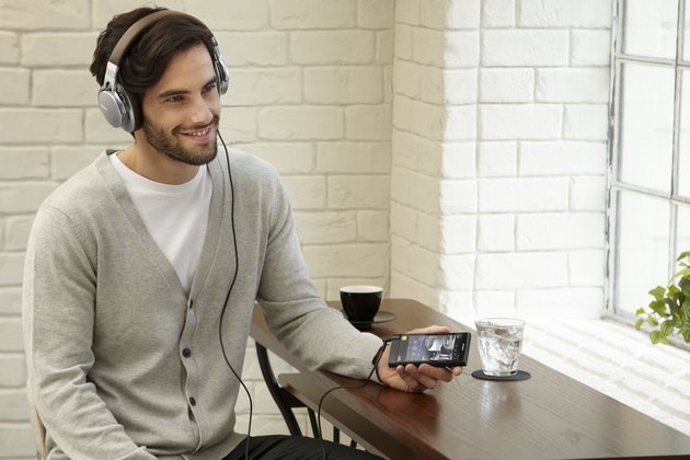 Sony Walkman ZX2 - CES 2015