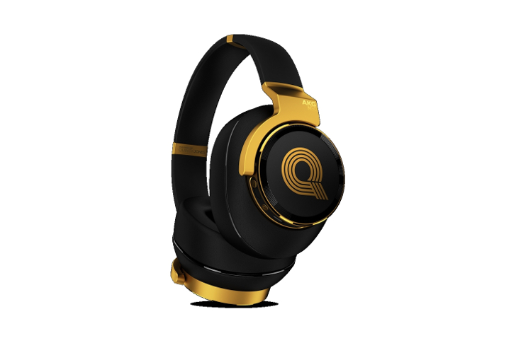 AKG N90Q